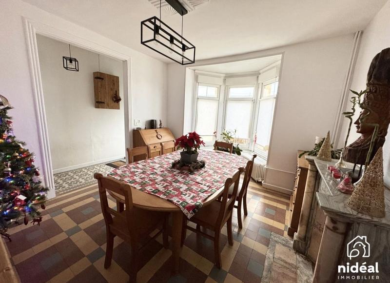 Maison - 127 m² - 6 pièces