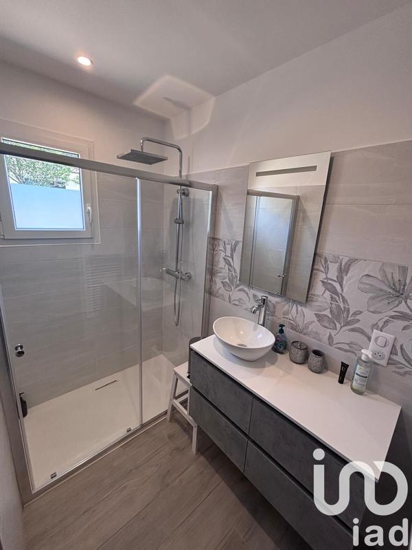 Maison - 207 m² - 8 pièces