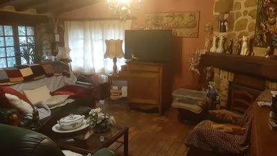 Maison traditionnelle - 196 m² - 8 pièces