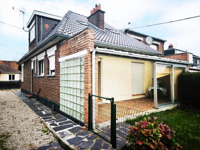 Maison - 94 m² - 6 pièces