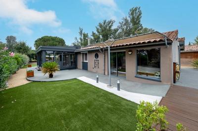 Maison - 218 m² - 8 pièces