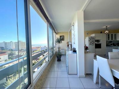Appartement - 100 m² - 4 pièces