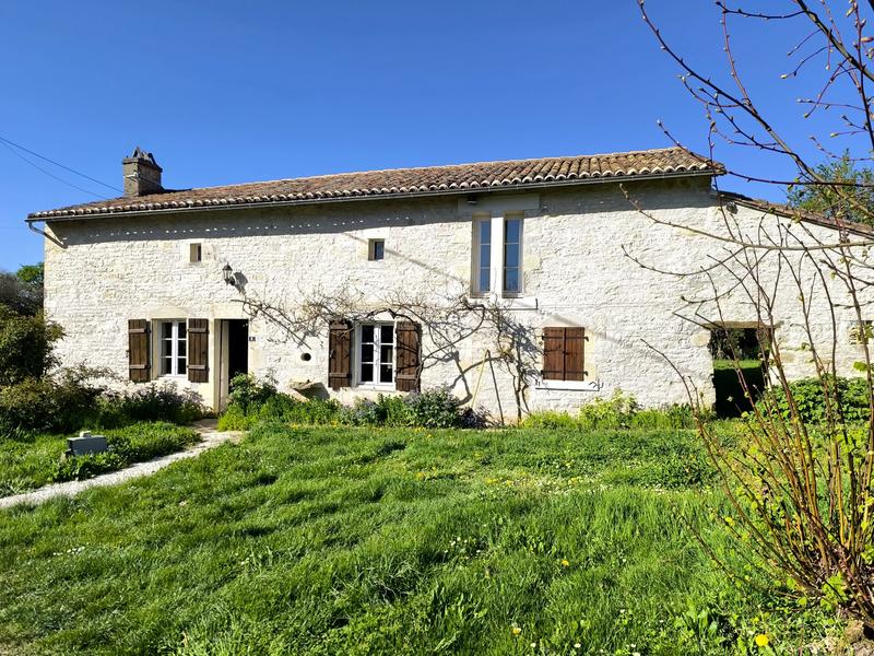 Maison - 94 m² - 4 pièces