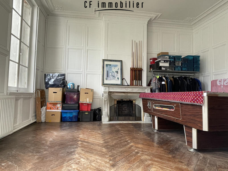 Maison - 220 m² - 7 pièces