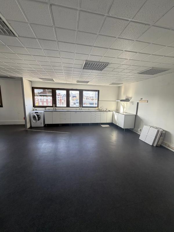 Bureau - 275 m²