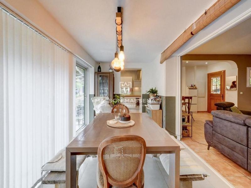 Maison - 100 m² - 5 pièces