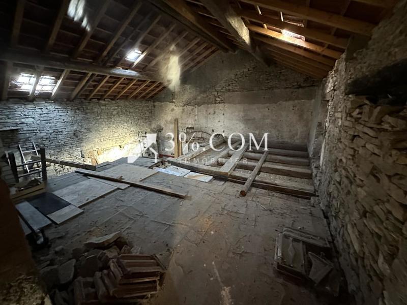 Maison - 92 m² - 5 pièces