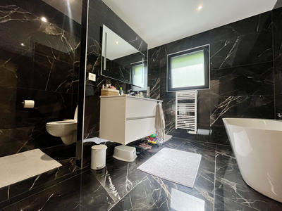 Maison - 144 m² - 5 pièces