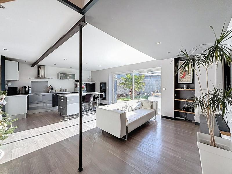 Maison - 105 m² - 5 pièces