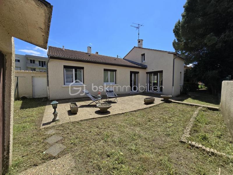 Maison - 127 m² - 6 pièces