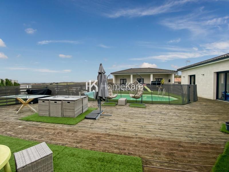 Villa - 275 m² - 8 pièces