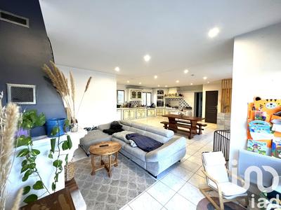 Maison - 102 m² - 4 pièces