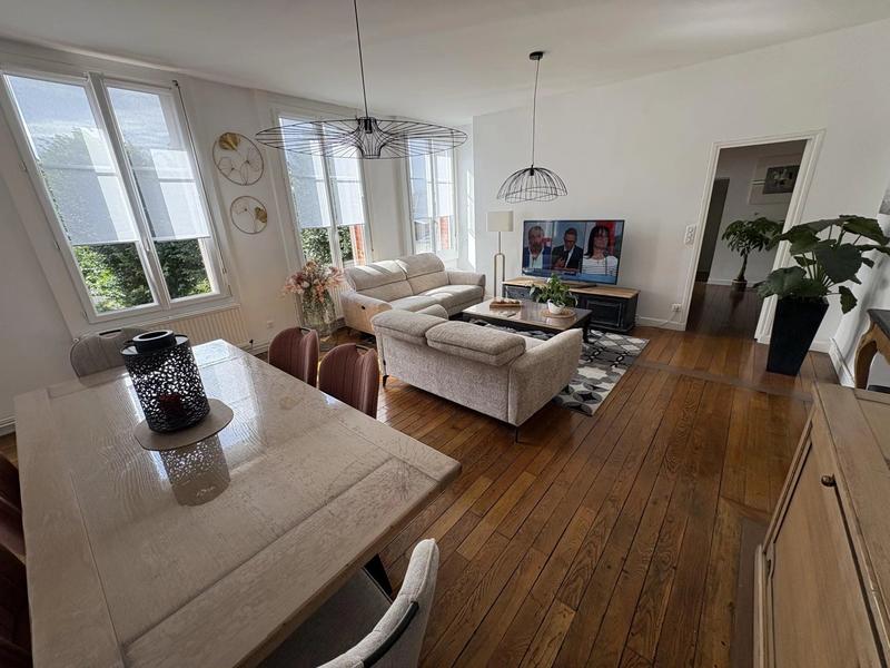 Appartement - 80 m² - 3 pièces