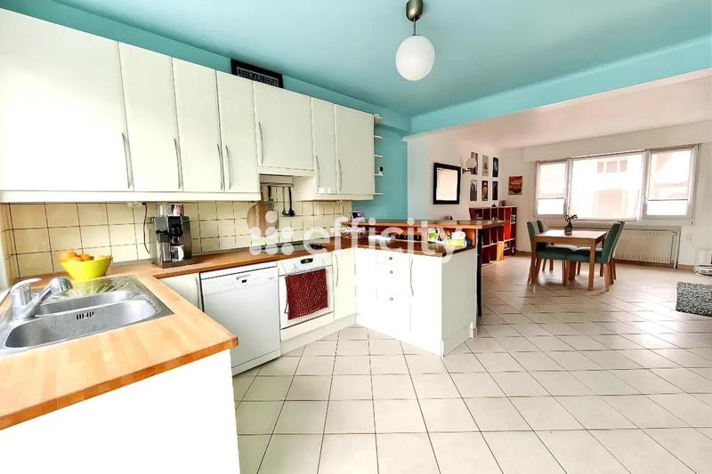 Maison - 122 m² - 5 pièces