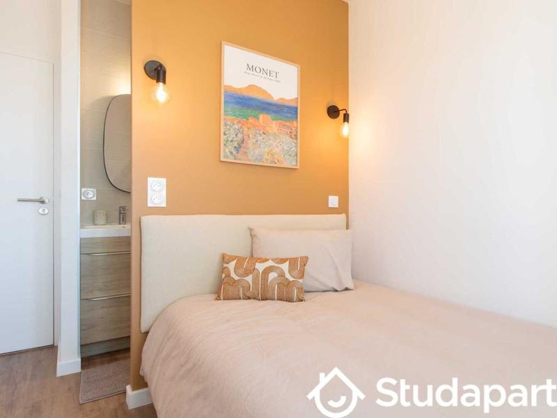 Appartement - 240 m² - 1 pièce