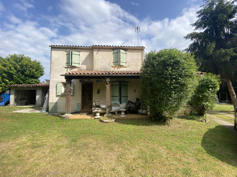 Maison - 102 m² - 4 pièces