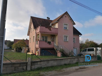 Maison - 216 m² - 6 pièces