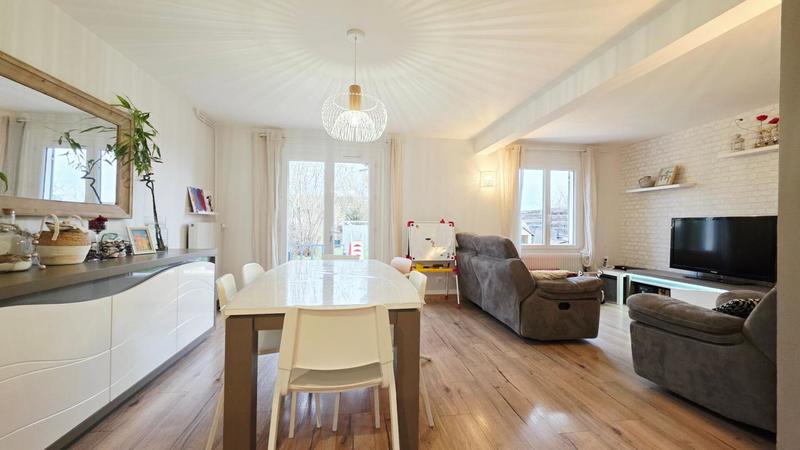 Maison - 110 m² - 5 pièces