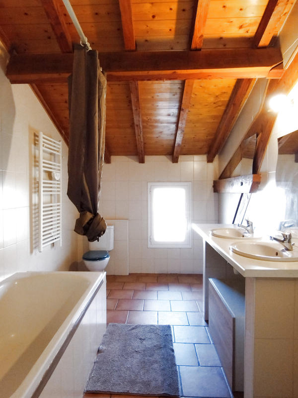 Villa - 270 m² - 9 pièces