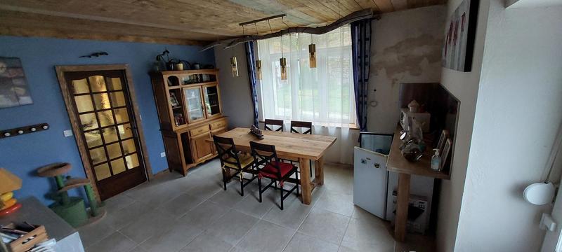 Maison - 235 m² - 8 pièces