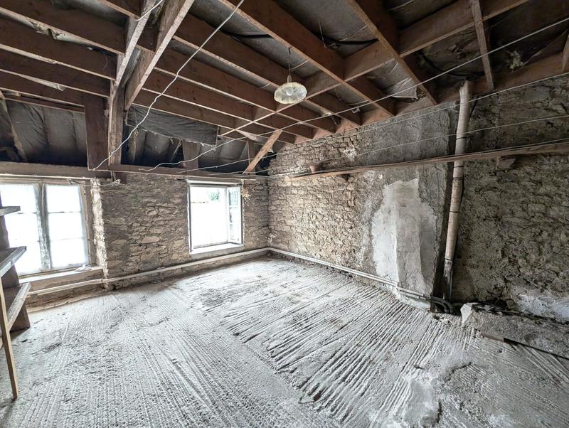 Maison - 168 m² - 10 pièces