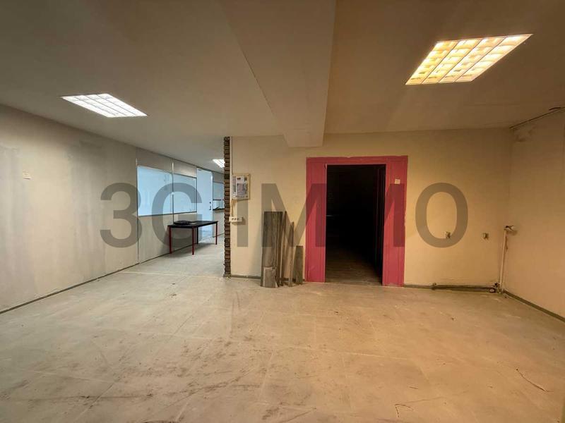 Local commercial - 452 m²