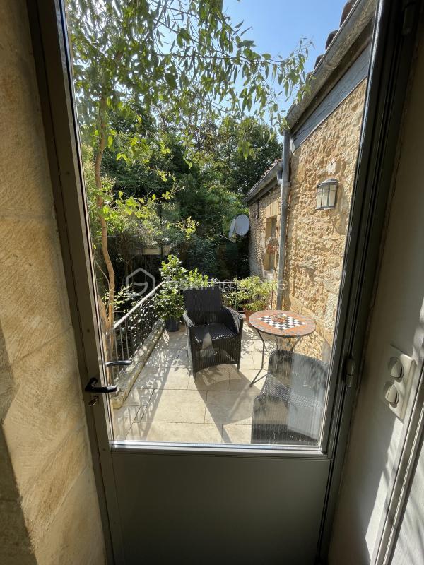 Propriété - 264 m² - 9 pièces