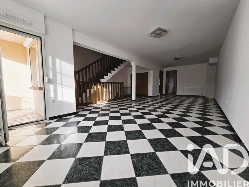 Maison - 175 m² - 5 pièces