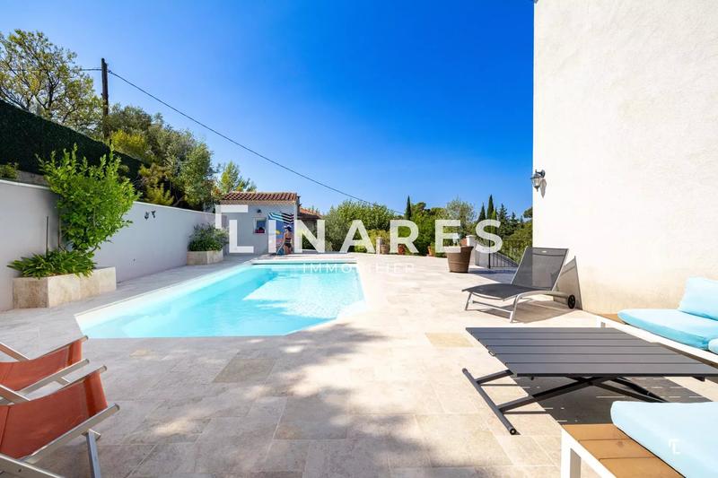Villa - 150 m² - 4 pièces