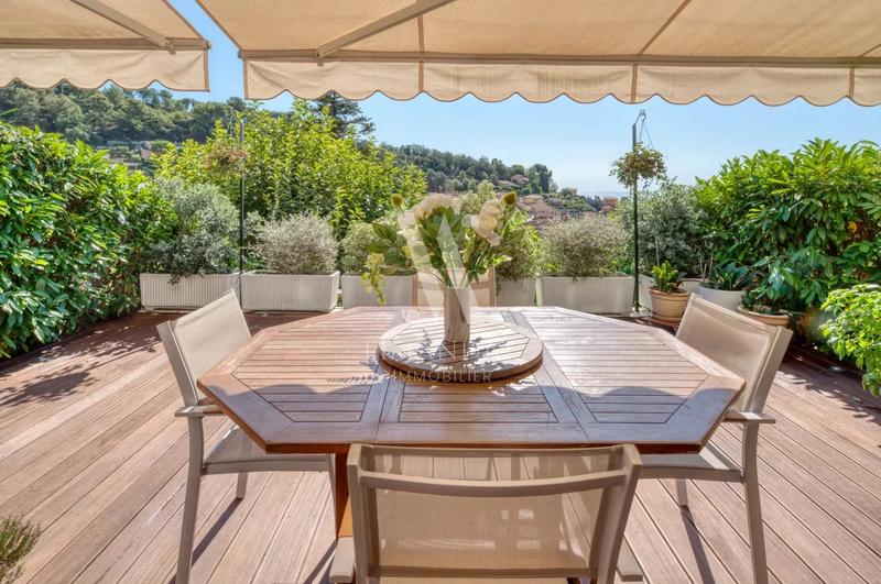 Appartement - 123 m² - 6 pièces