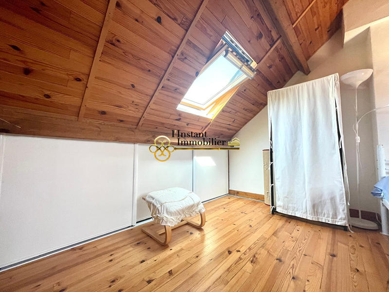 Maison - 94 m² - 5 pièces