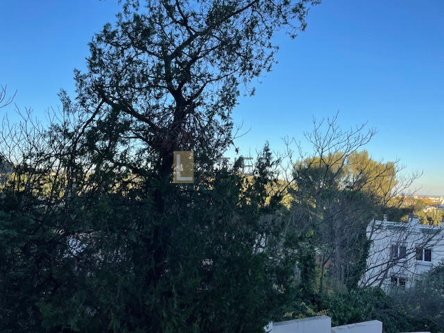 Appartement - 90 m² - 3 pièces