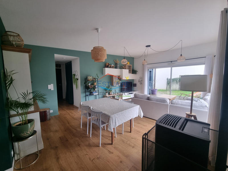 Maison - 90 m² - 5 pièces