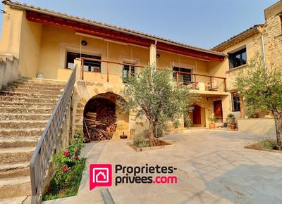 Maison de village - 140 m² - 8 pièces