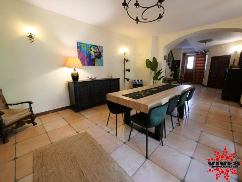 Maison - 200 m² - 7 pièces