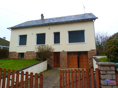 Maison - 85 m² - 4 pièces
