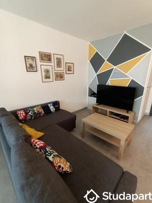 Chambre - 12 m² - 1 pièce