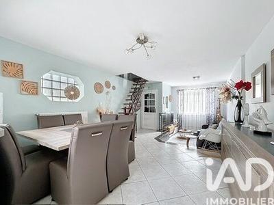 Maison - 95 m² - 4 pièces