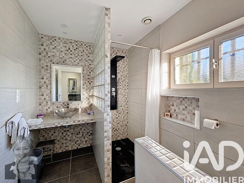 Maison de maîtres - 220 m² - 7 pièces