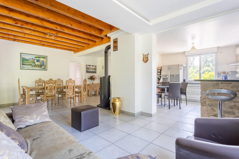 Maison - 200 m² - 5 pièces