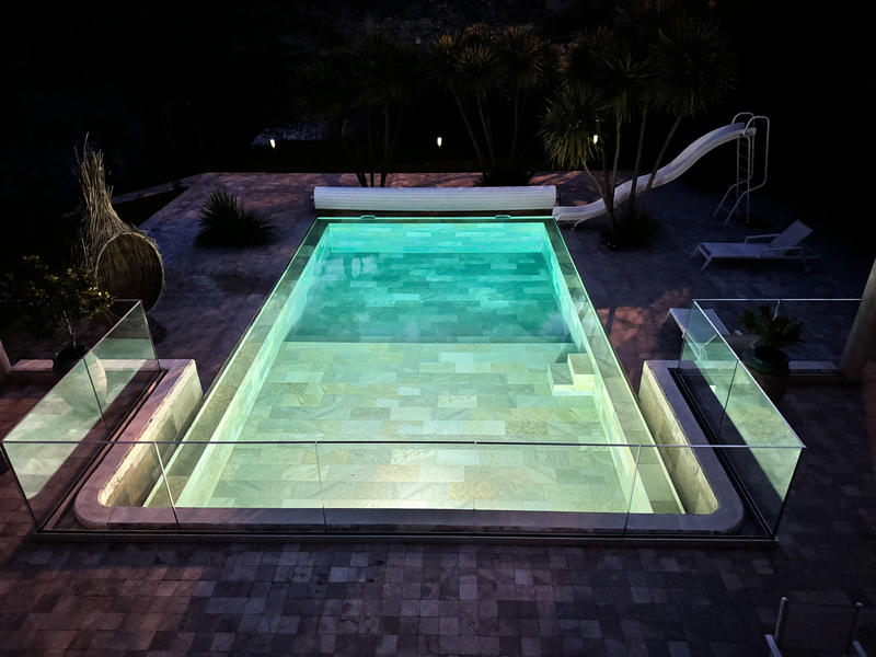 Maison - 404 m² - 8 pièces