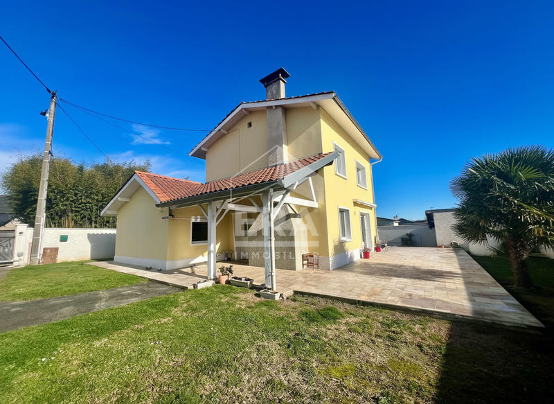 Maison - 123 m² - 5 pièces