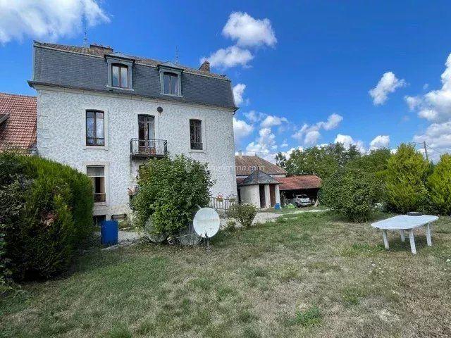 Maison - 278 m² - 8 pièces