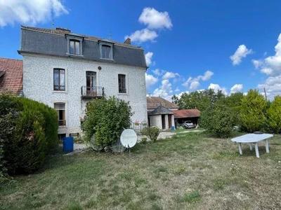Maison - 278 m² - 8 pièces