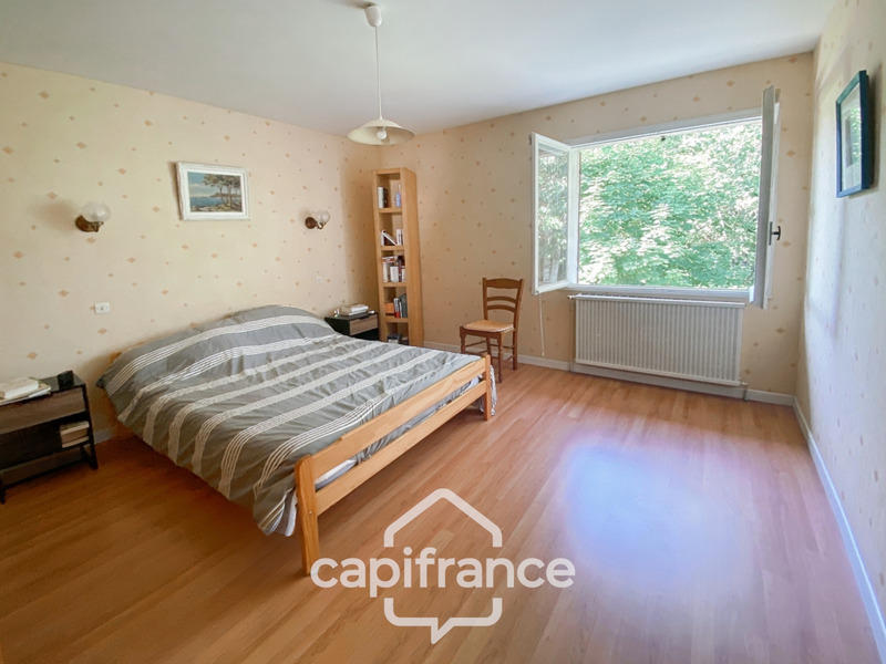 Maison - 168 m² - 7 pièces