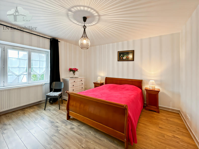 Maison - 167 m² - 8 pièces