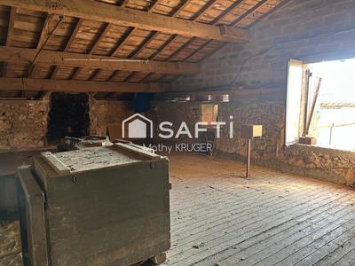 Maison - 240 m² - 3 pièces