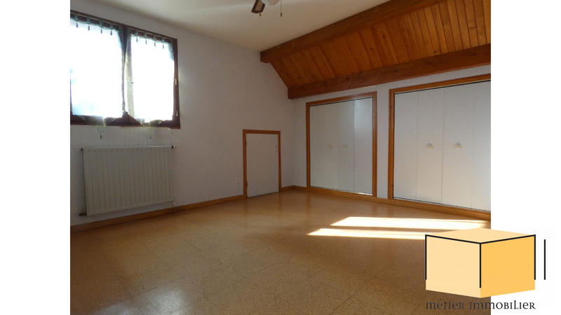 Maison - 203 m² - 5 pièces