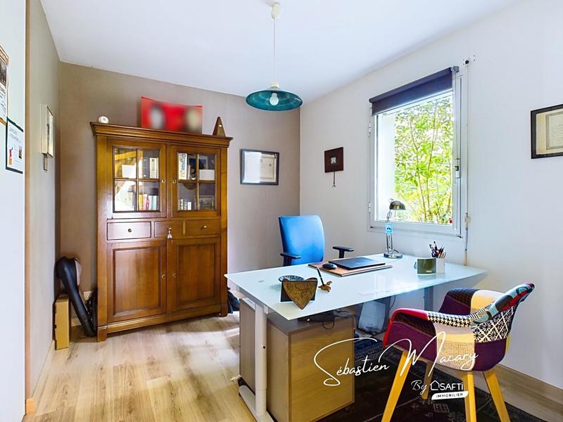 Maison - 151 m² - 7 pièces