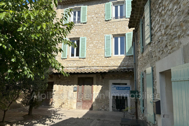Maison de village - 225 m² - 11 pièces